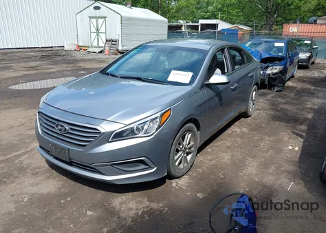 2017 Hyundai Sonata z USA, uszkodzony, nr VIN 5NPE24AFXHH522966